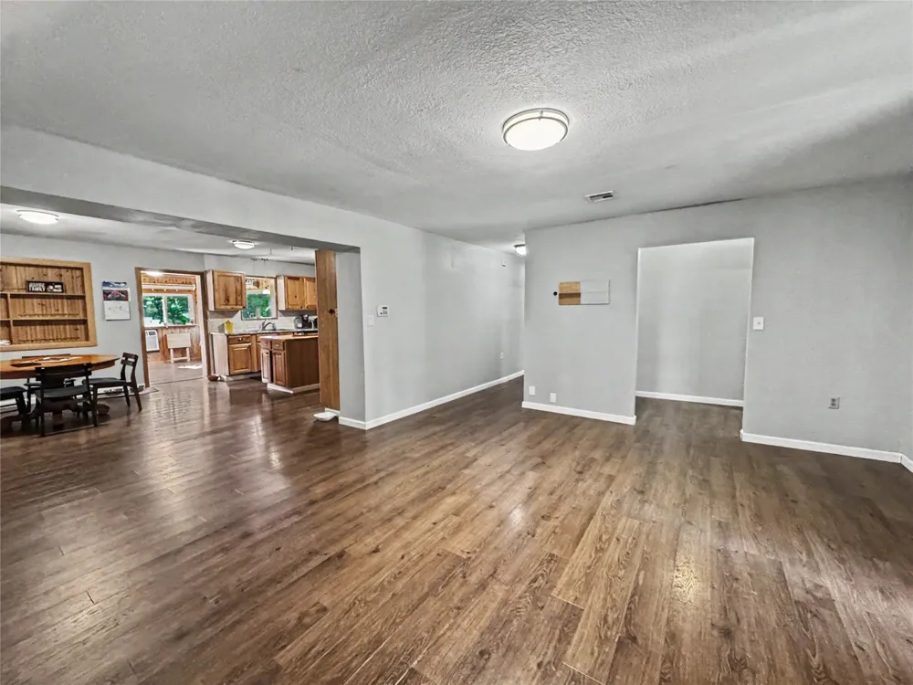 24737 E Cobbs Corner Road Tahlequah, OK 74464