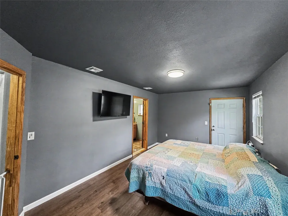 24737 E Cobbs Corner Road Tahlequah, OK 74464