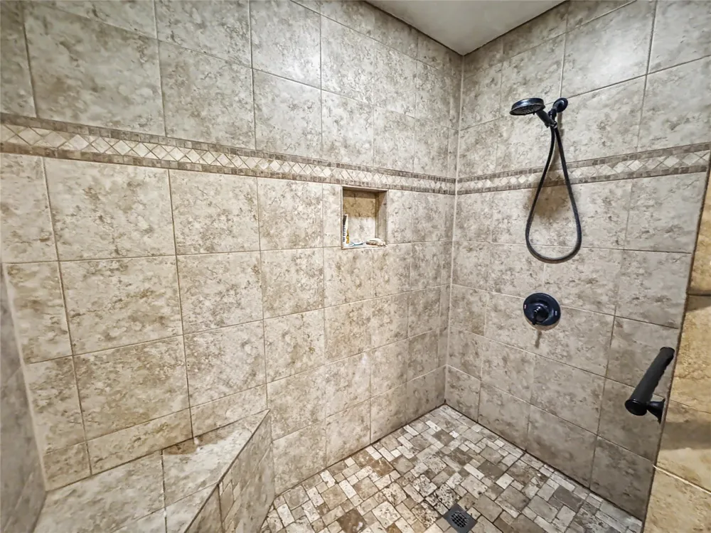 24737 E Cobbs Corner Road Tahlequah, OK 74464