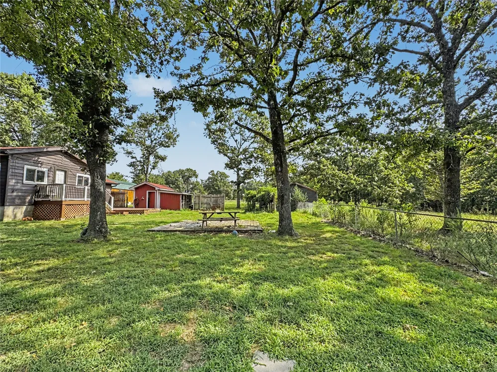 24737 E Cobbs Corner Road Tahlequah, OK 74464