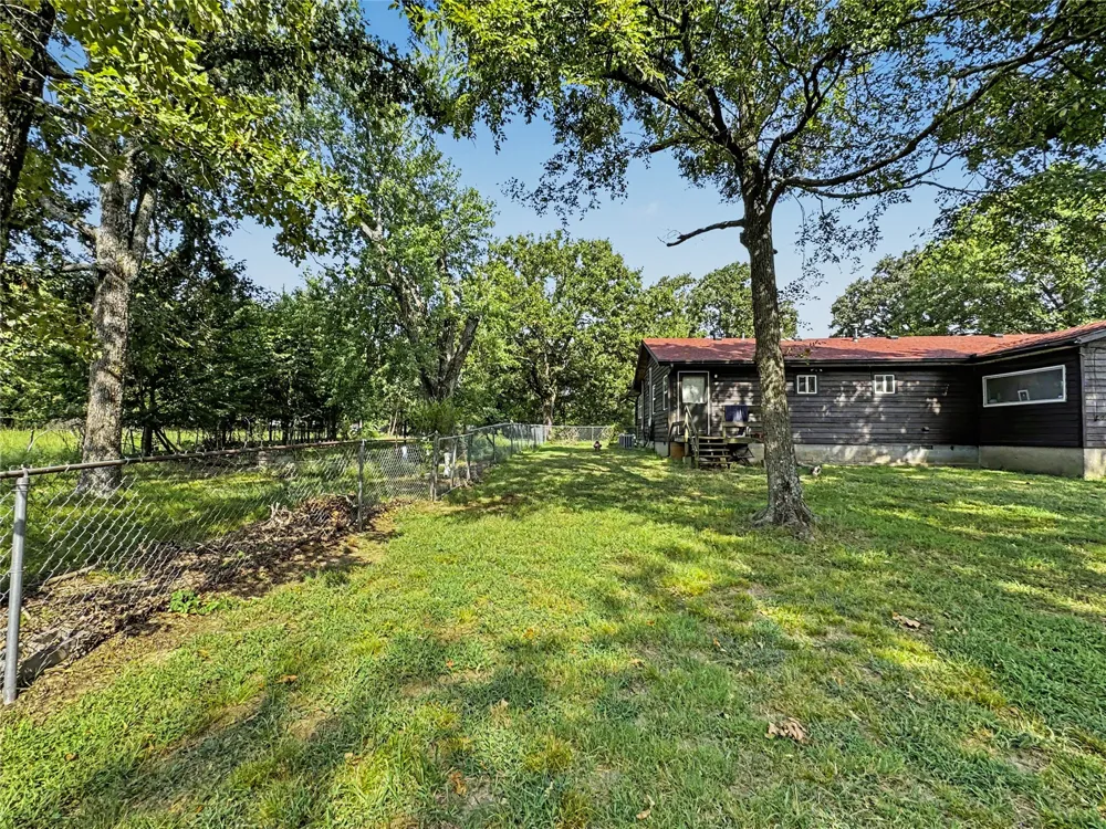24737 E Cobbs Corner Road Tahlequah, OK 74464