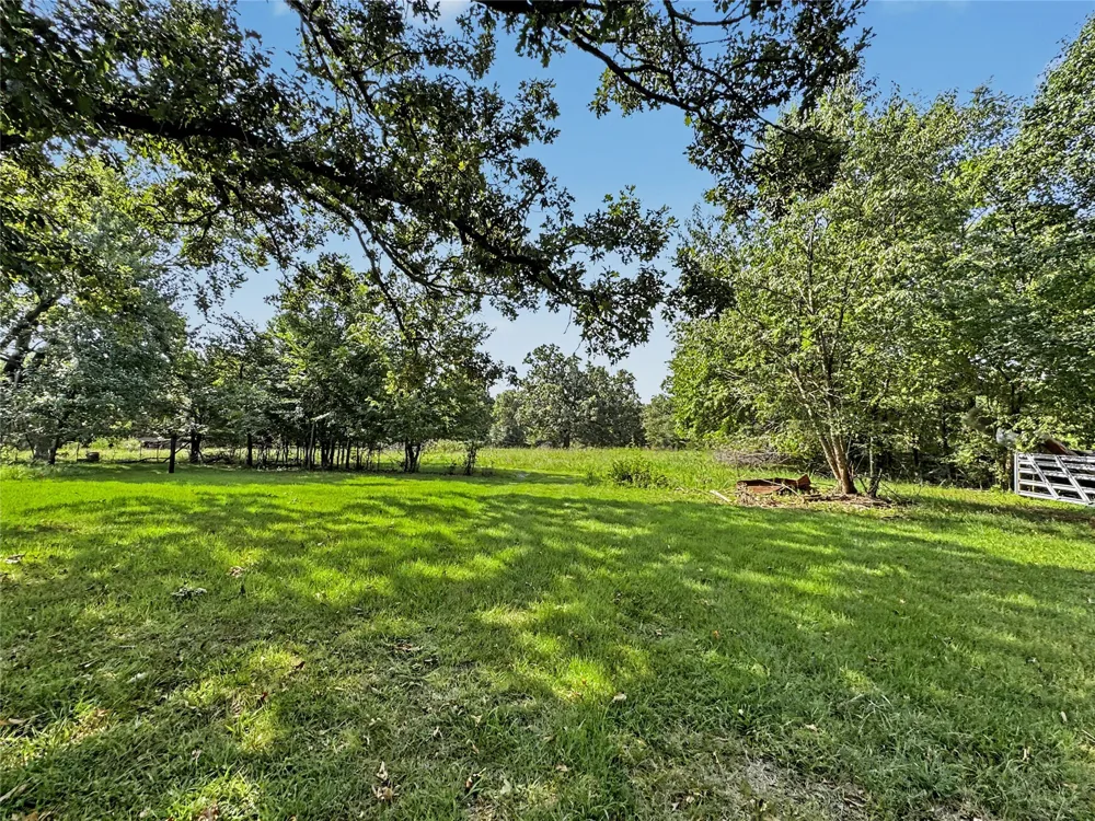24737 E Cobbs Corner Road Tahlequah, OK 74464