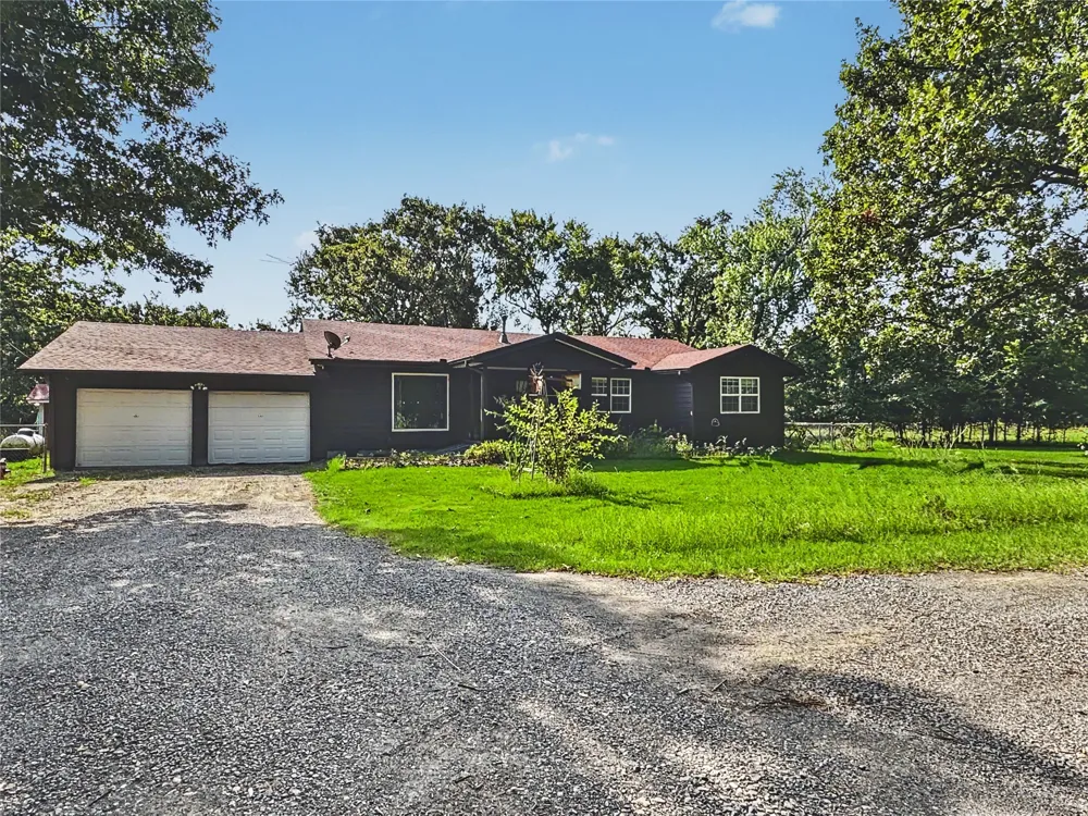 24737 E Cobbs Corner Road Tahlequah, OK 74464