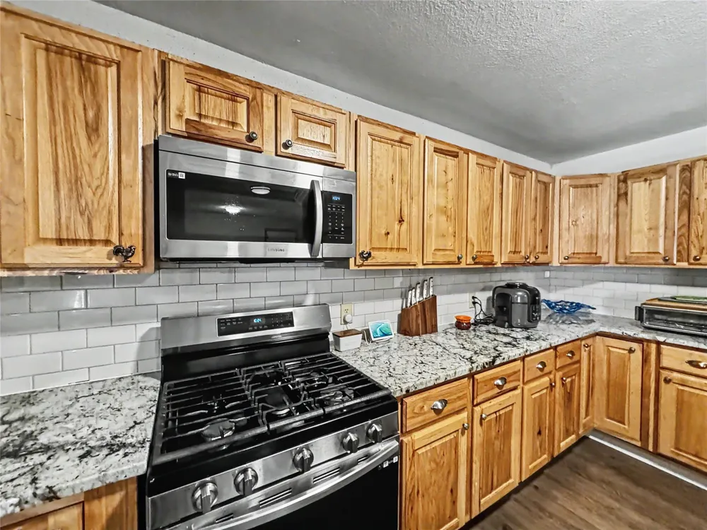 24737 E Cobbs Corner Road Tahlequah, OK 74464