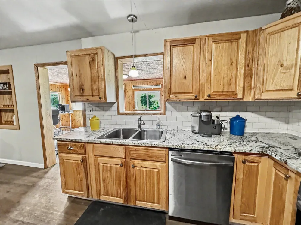 24737 E Cobbs Corner Road Tahlequah, OK 74464