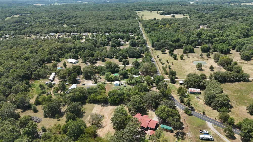 24737 E Cobbs Corner Road Tahlequah, OK 74464