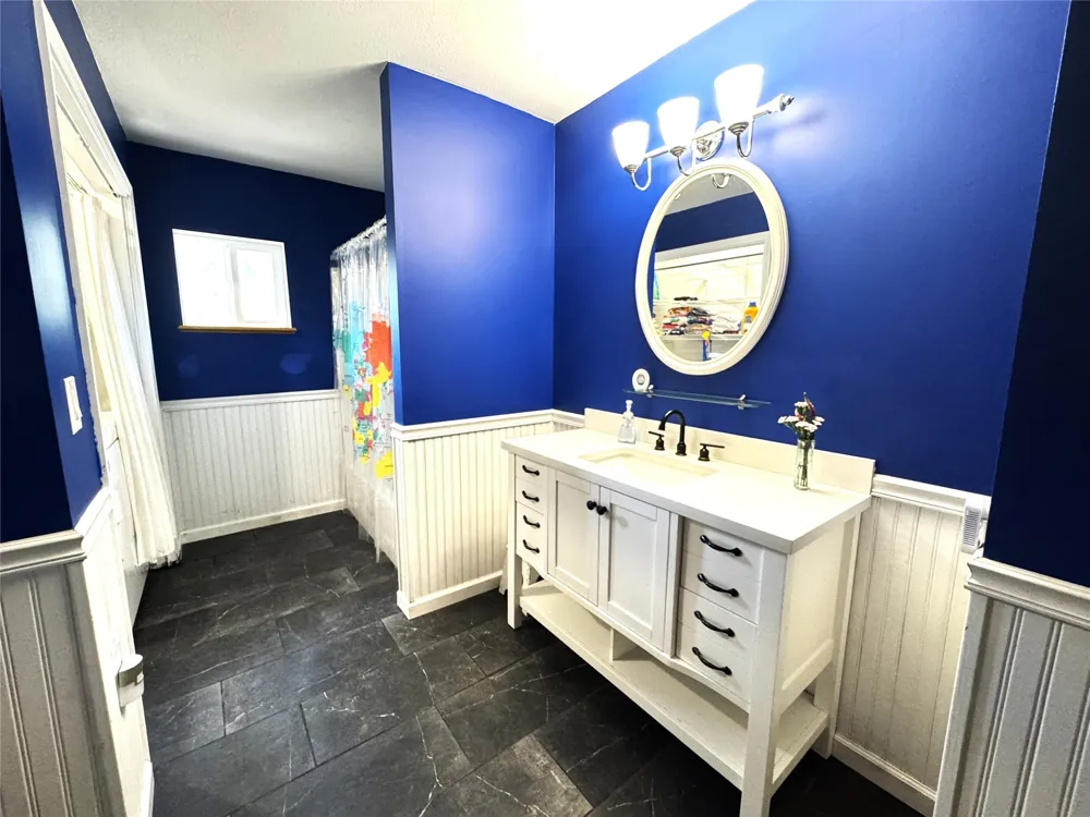 24737 E Cobbs Corner Road Tahlequah, OK 74464