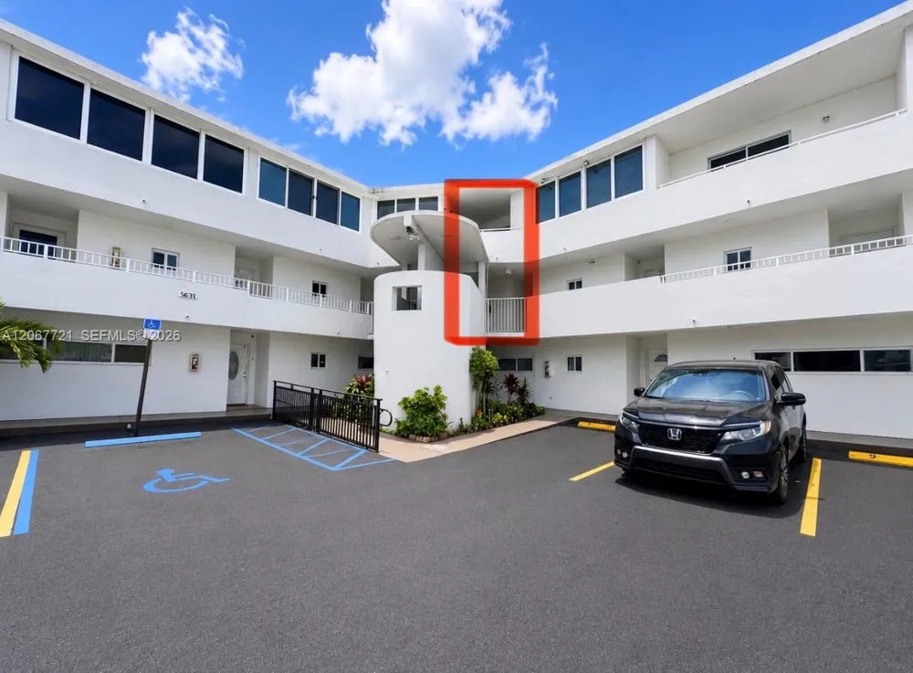 5611 W 25th Ct #8A Hialeah, FL 33016