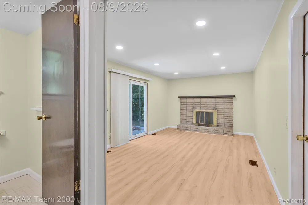 2053 Brookfield Street Canton Charter Township, MI 48188