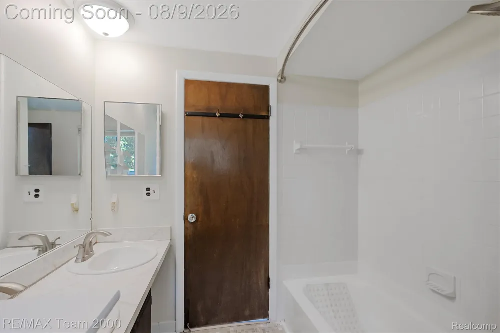 2053 Brookfield Street Canton Charter Township, MI 48188