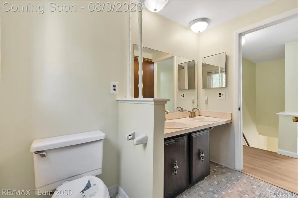 2053 Brookfield Street Canton Charter Township, MI 48188