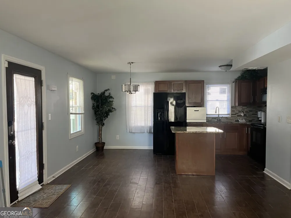 2894 Randall ST East Point, GA 30344