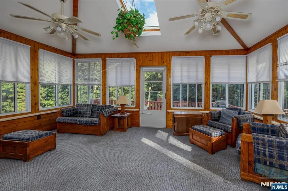 3 Sawmill Road Vernon, NJ 07460