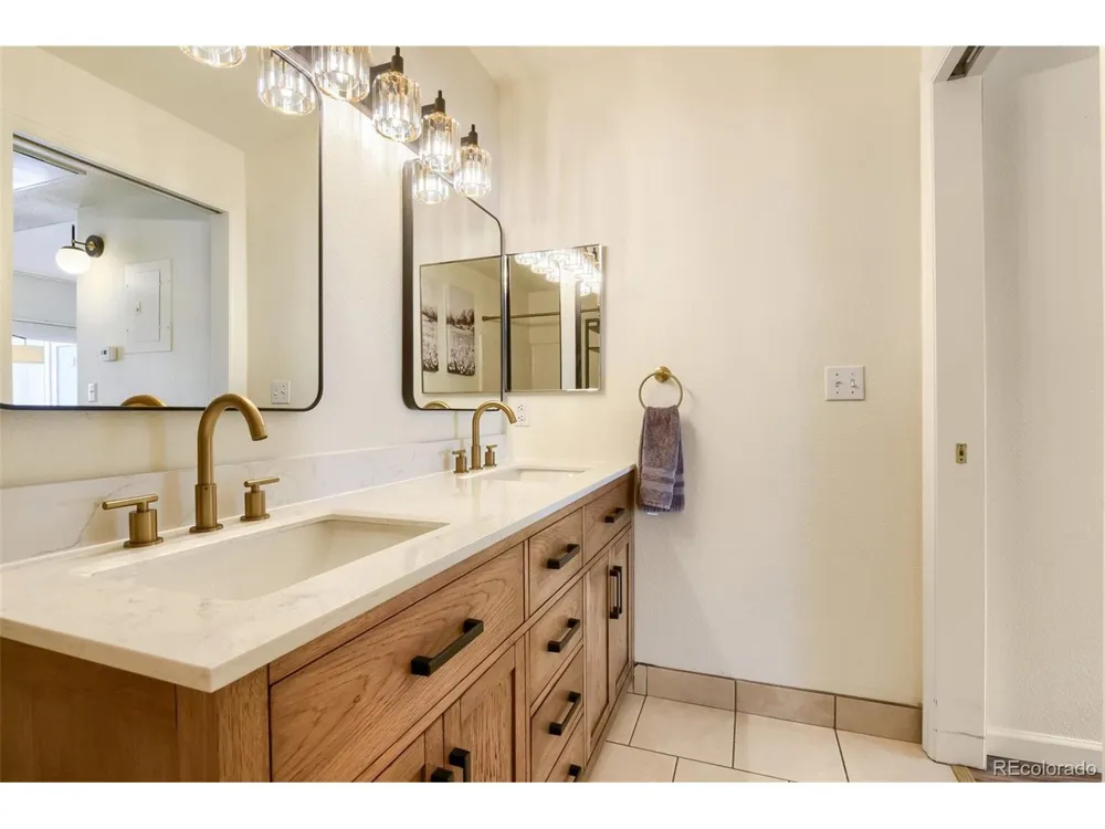 8365 Pebble Creek Way #104 Littleton, CO 80126