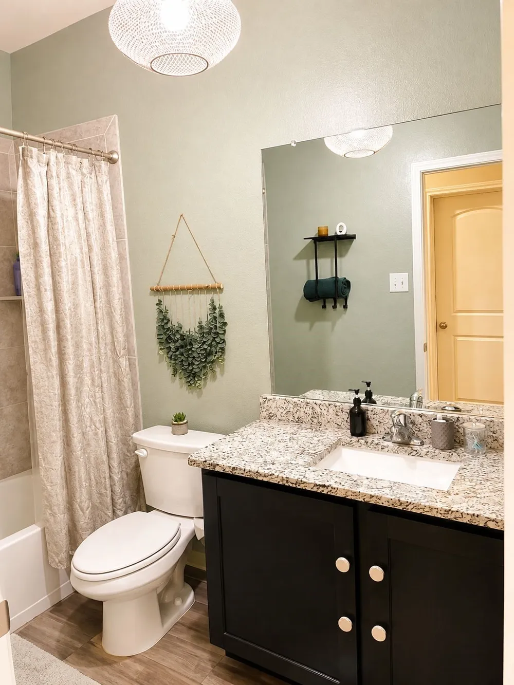 4129 Conley Court Crowley, TX 76036