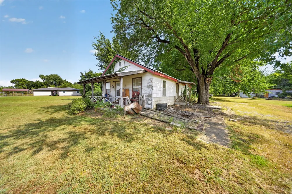 1200 SW First Street Pryor, OK 74361