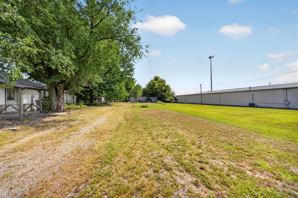 1200 SW First Street Pryor, OK 74361