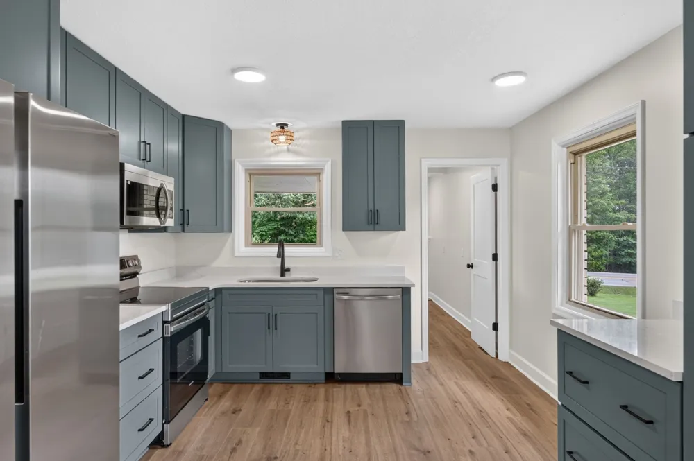 21 Robertson St Mc Ewen, TN 37101