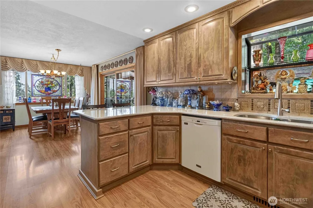 1006 Sandy Bend Road Castle Rock, WA 98611