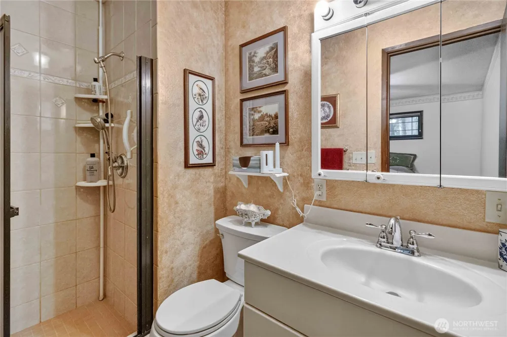 1006 Sandy Bend Road Castle Rock, WA 98611