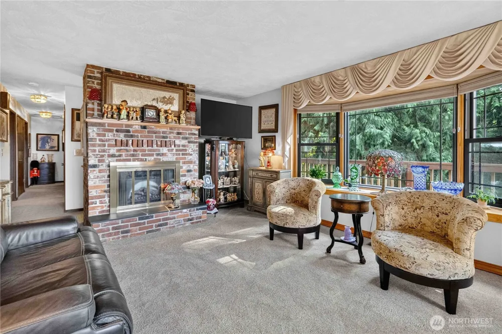 1006 Sandy Bend Road Castle Rock, WA 98611