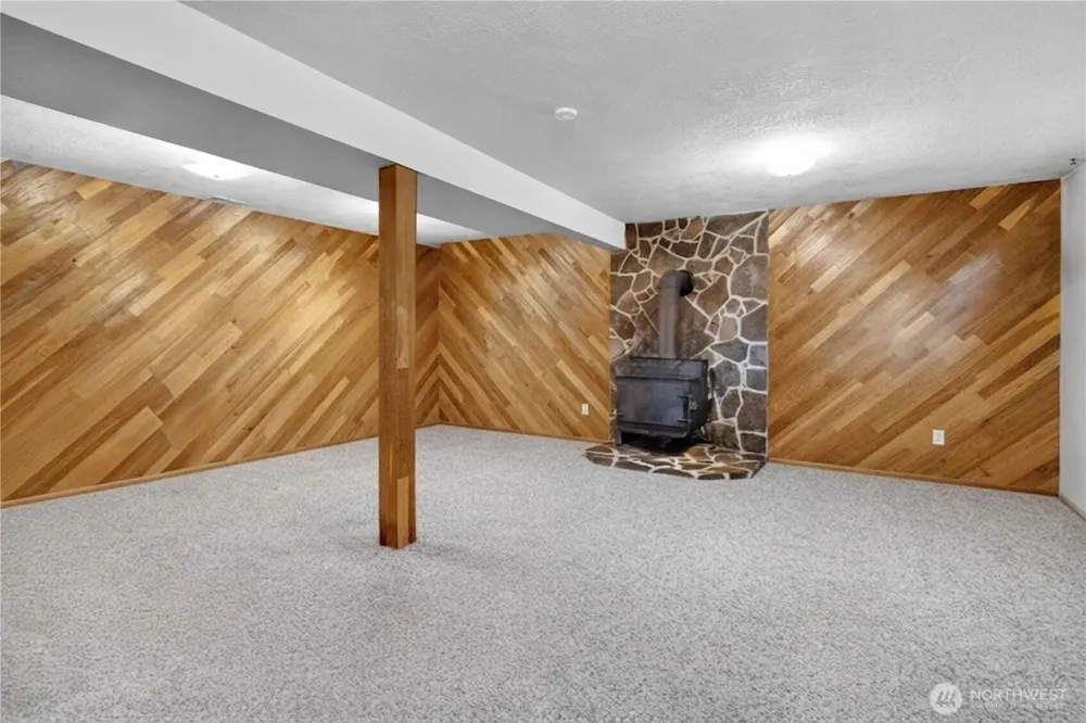 1006 Sandy Bend Road Castle Rock, WA 98611