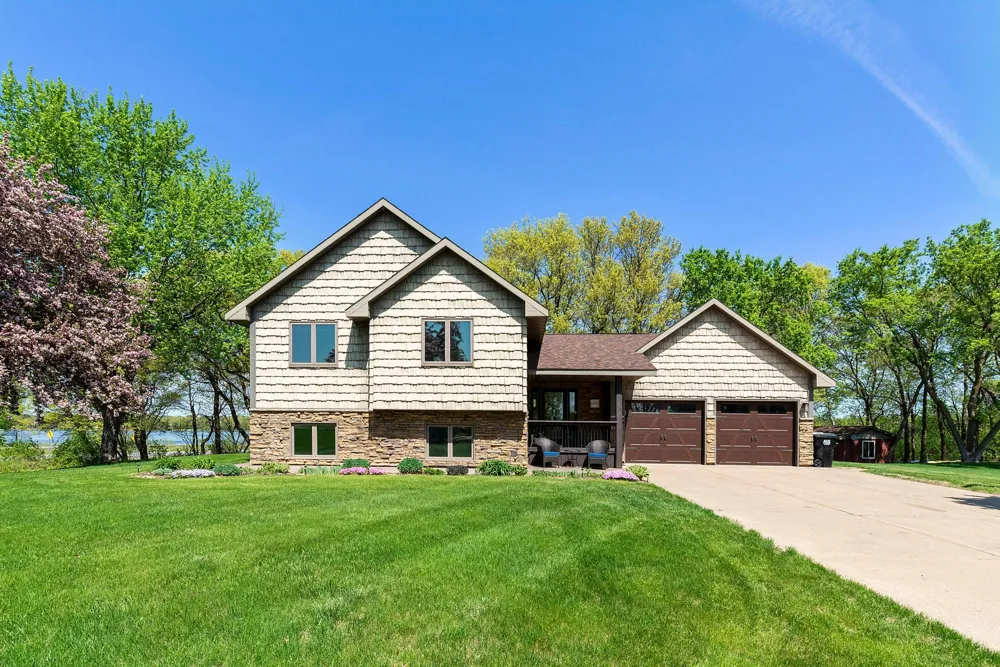 12314 283rd Avenue NW Princeton, MN 55371