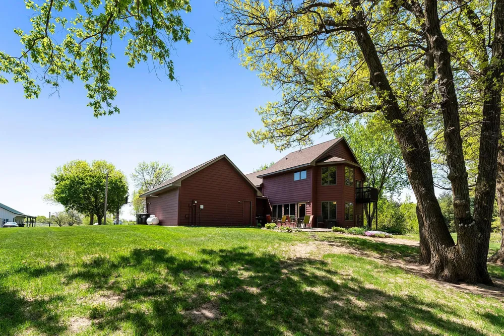 12314 283rd Avenue NW Princeton, MN 55371