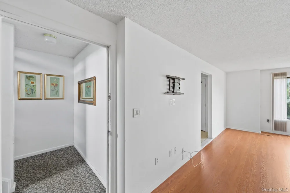 5 Kings Court Nanuet, NY 10954