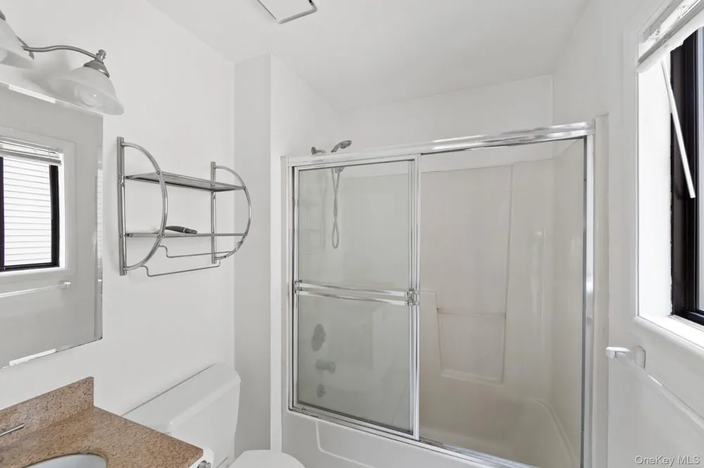 5 Kings Court Nanuet, NY 10954