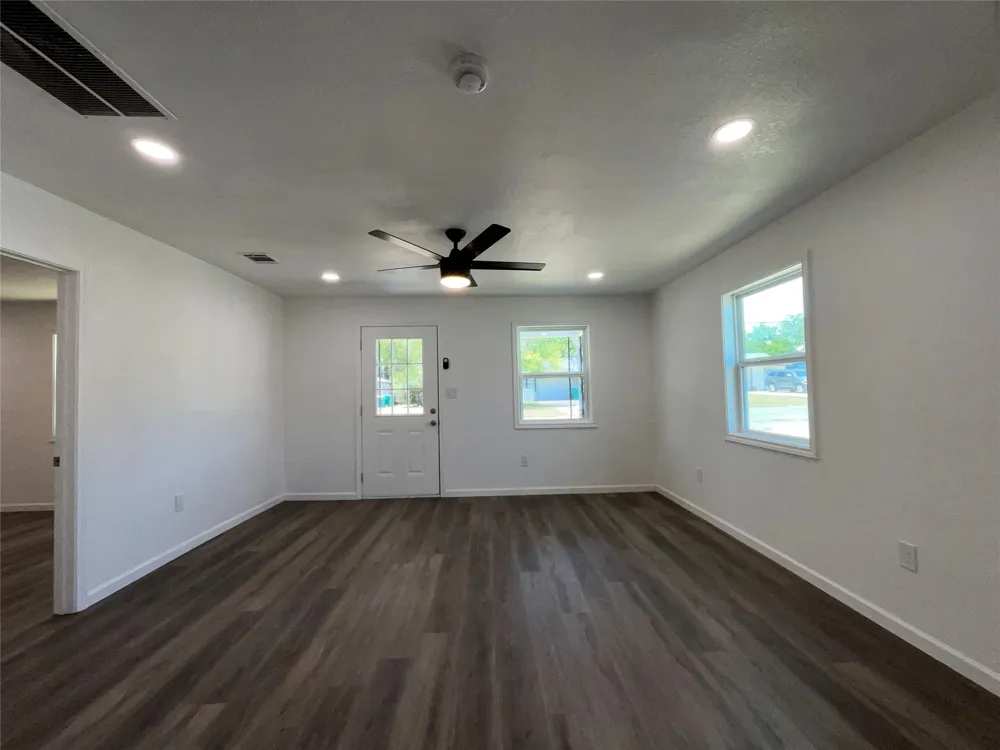 211 Ramsey Street Cedar Hill, TX 75104