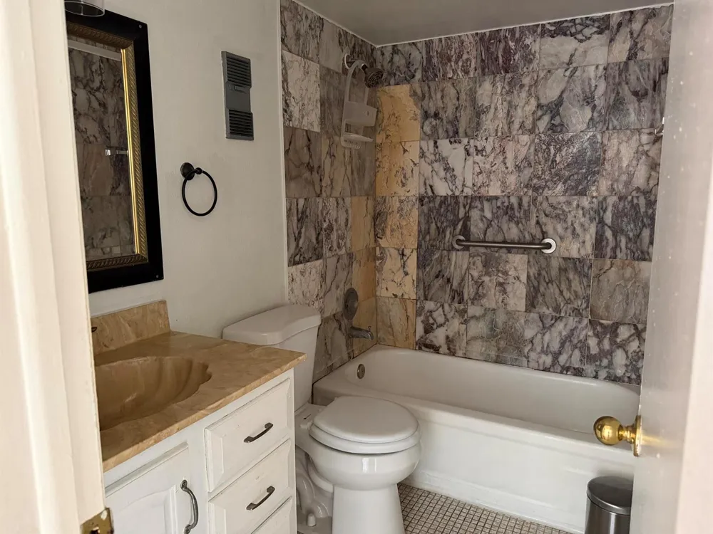 7960 NW 50th Street #202 Lauderhill, FL 33351