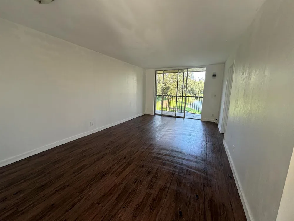 7960 NW 50th Street #202 Lauderhill, FL 33351