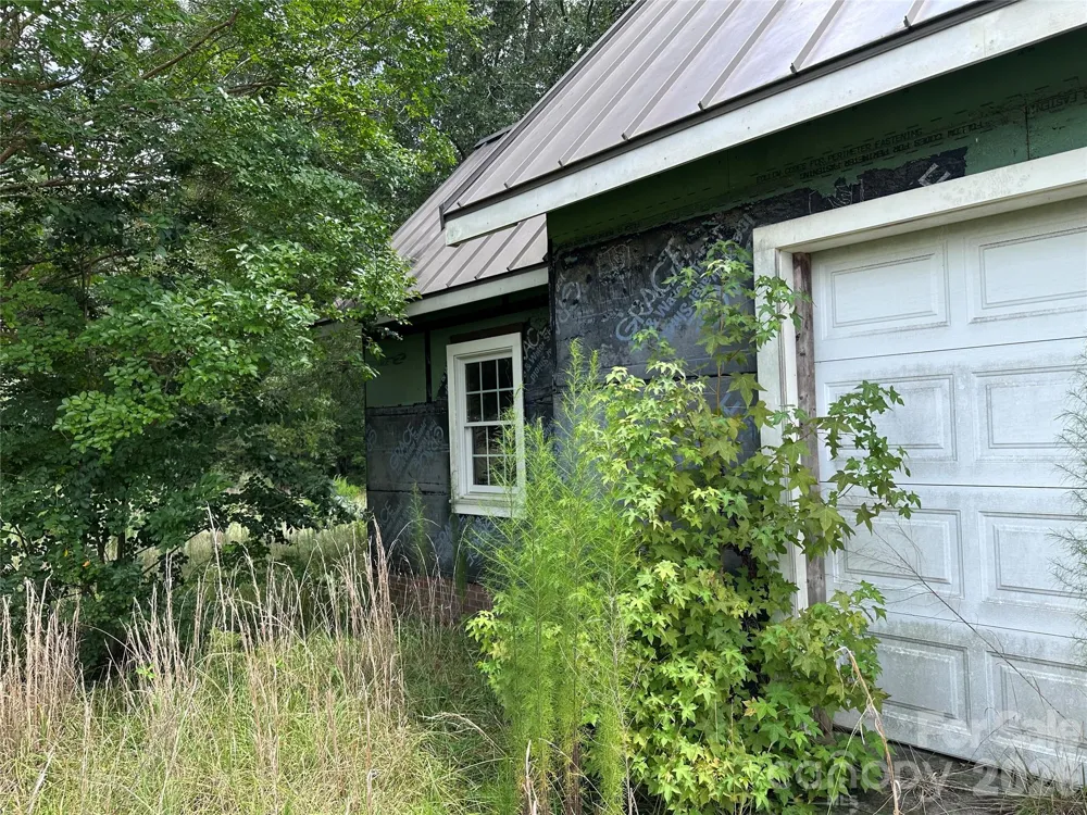 2081 Cane Mill Road Lancaster, SC 29720