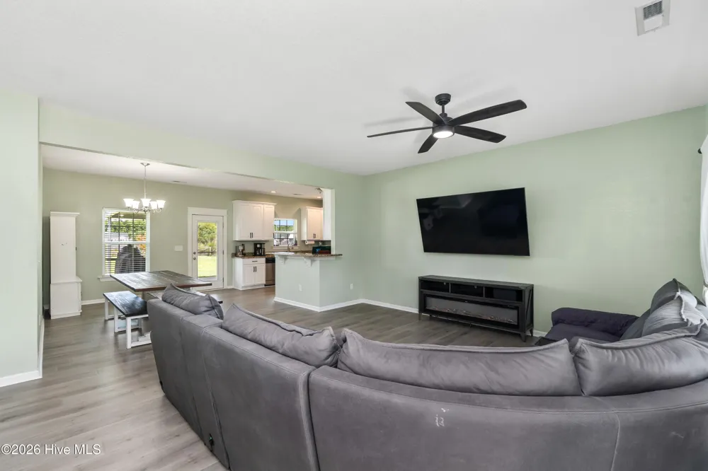 173 Laurel Woods Way Currituck, NC 27929
