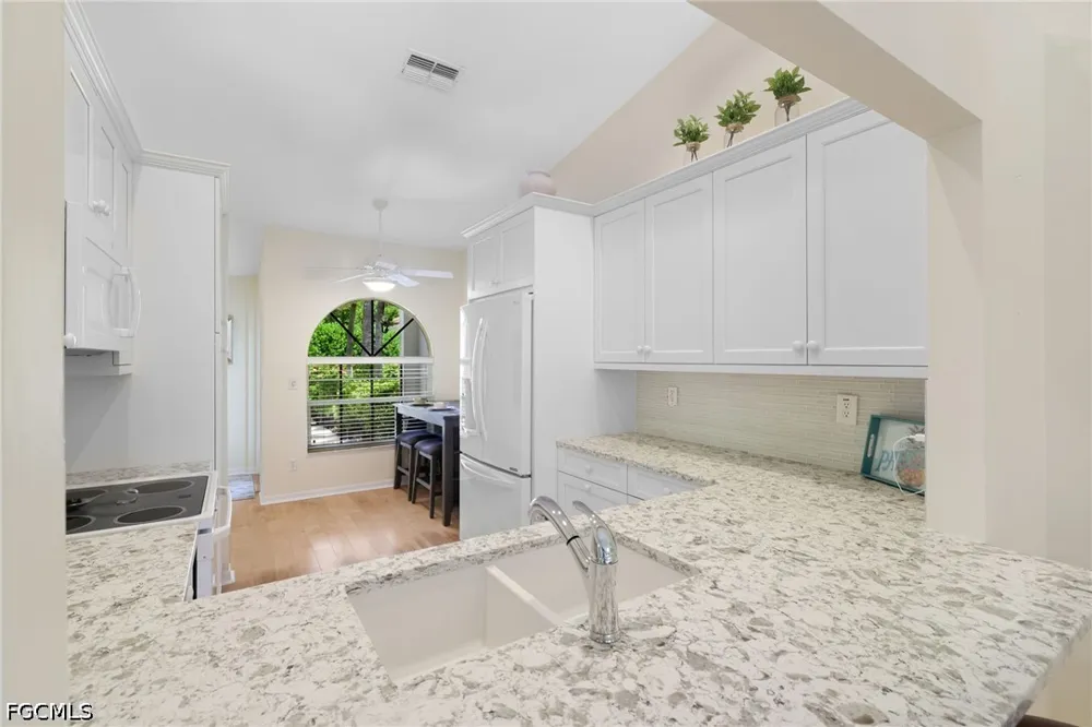 San Vista Circle Naples, FL 34109