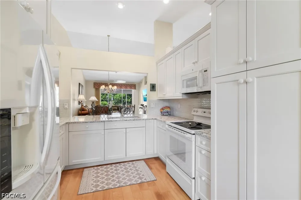 San Vista Circle Naples, FL 34109
