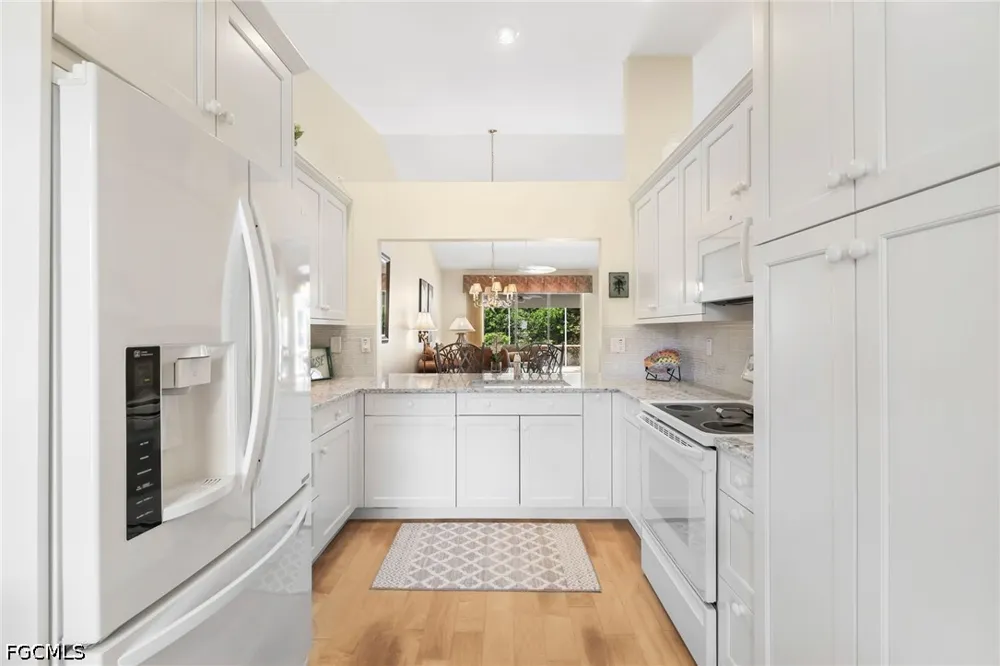 San Vista Circle Naples, FL 34109