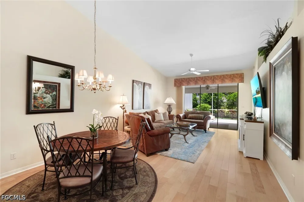 San Vista Circle Naples, FL 34109