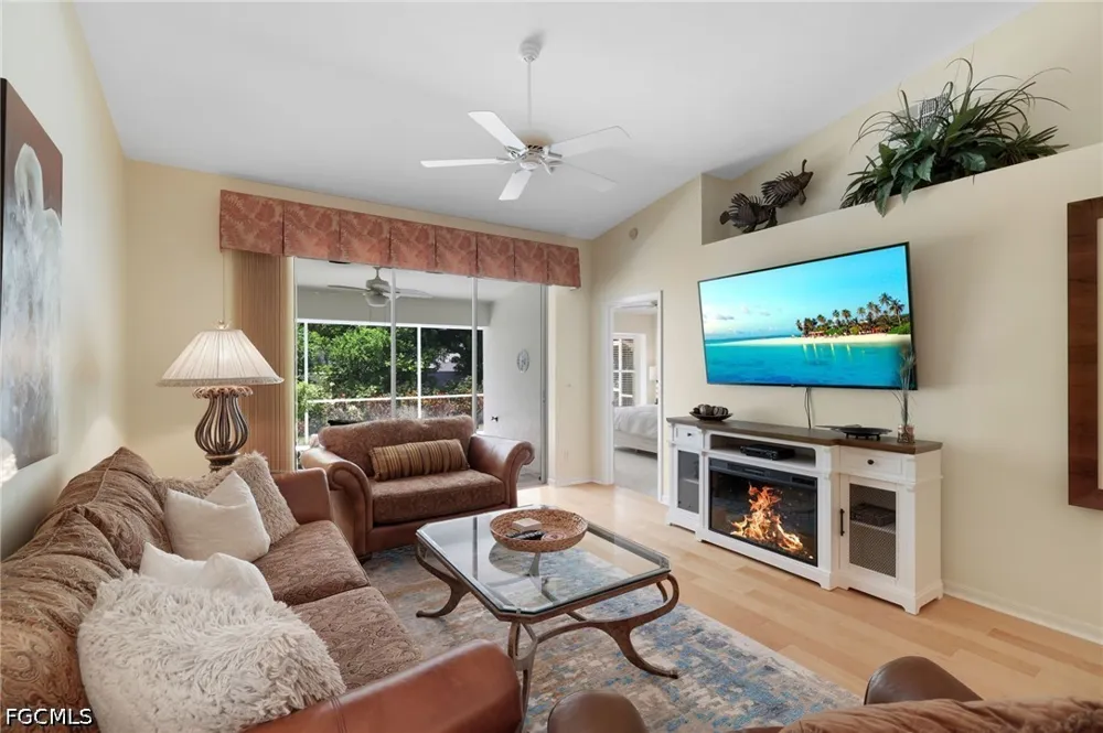 San Vista Circle Naples, FL 34109