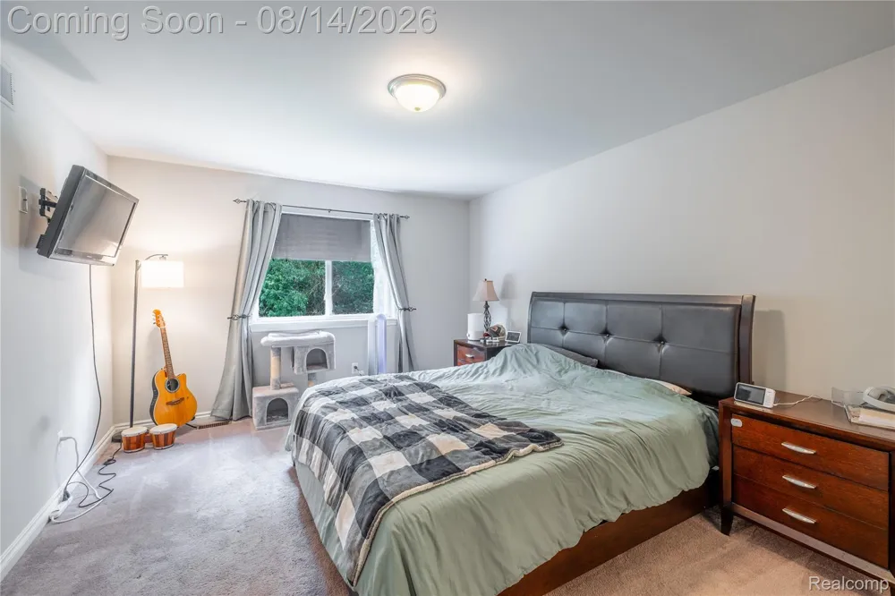 312 Dakota Lane White Lake Charter Township, MI 48386
