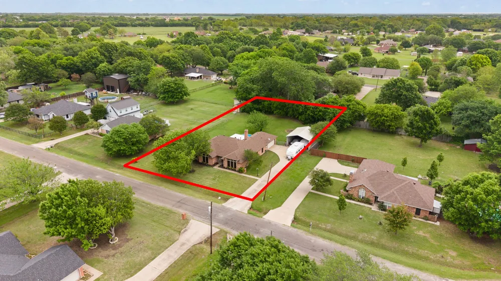 314 Clay Lane Red Oak, TX 75154