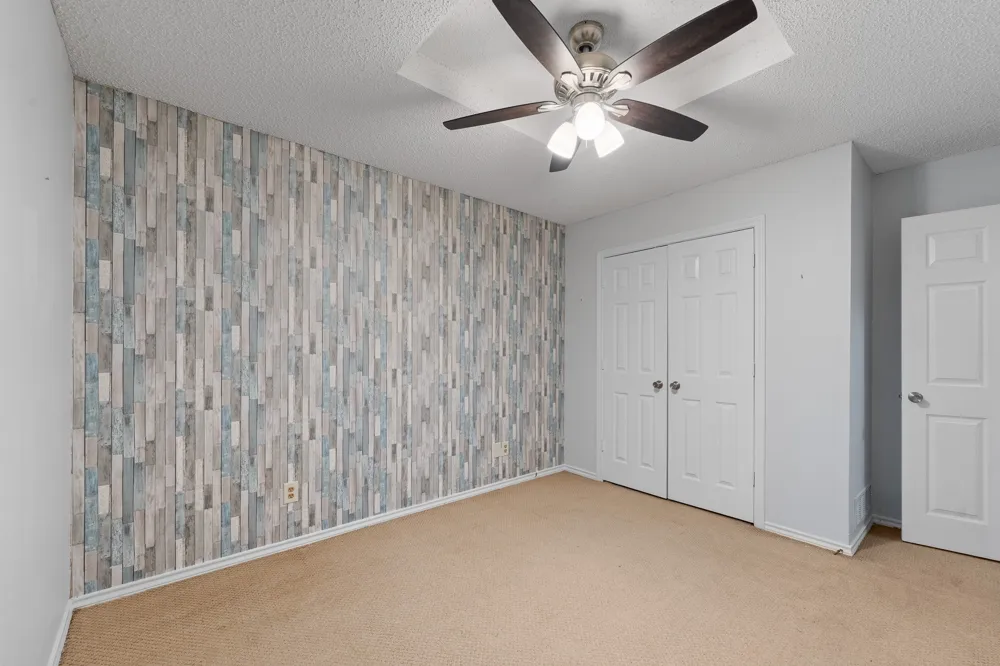 314 Clay Lane Red Oak, TX 75154