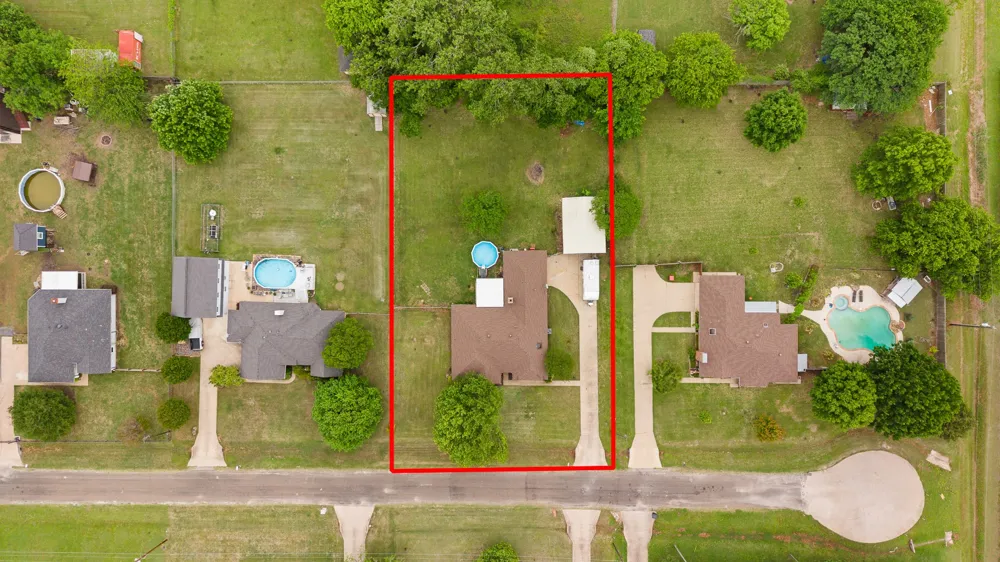 314 Clay Lane Red Oak, TX 75154