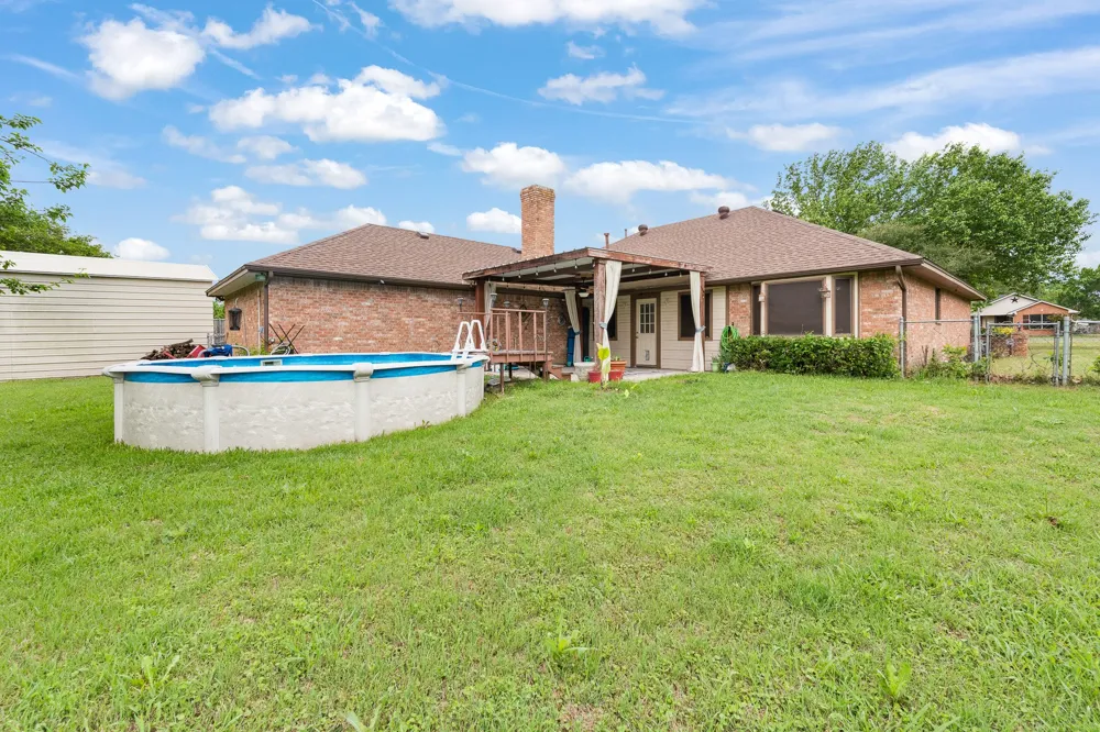 314 Clay Lane Red Oak, TX 75154
