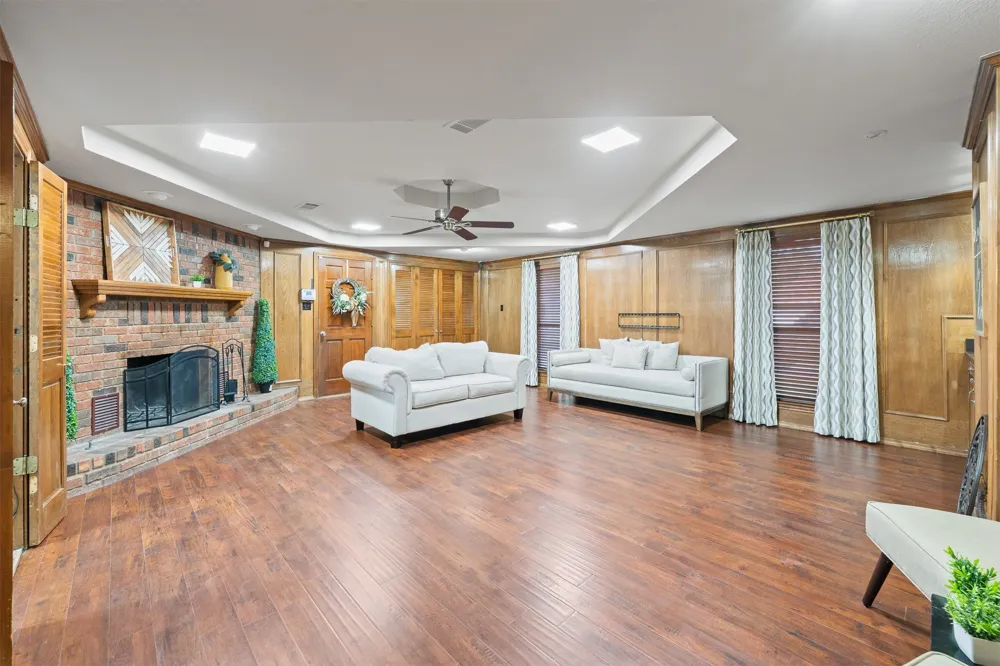 314 Clay Lane Red Oak, TX 75154