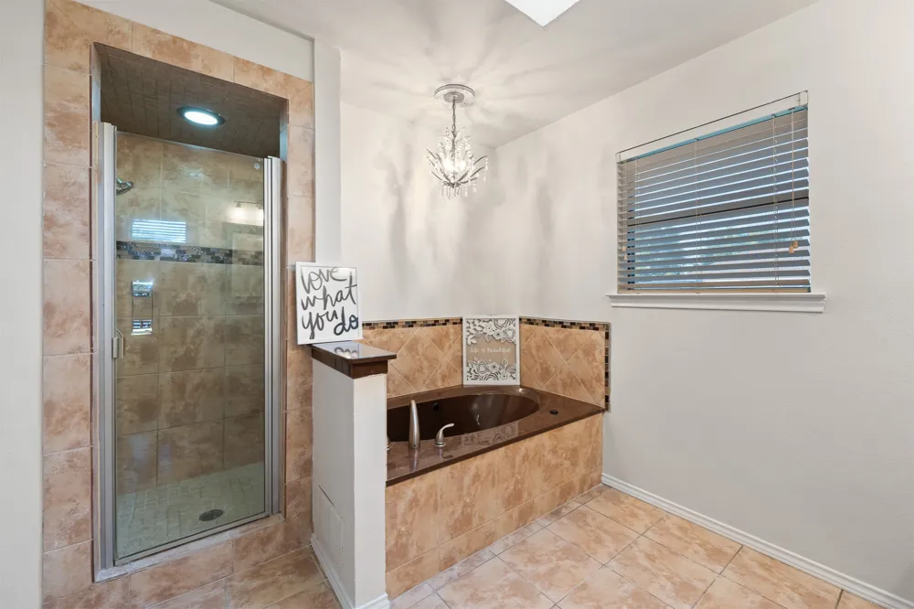 314 Clay Lane Red Oak, TX 75154