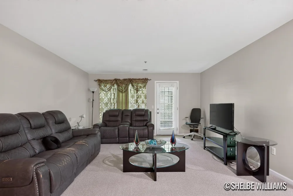 3065 Poplar Creek Drive SE #104 Kentwood City, MI 49512
