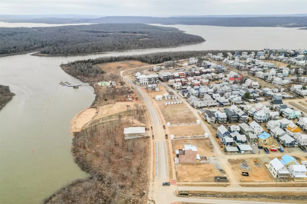 63 Water Street Carlton Landing, OK 74432