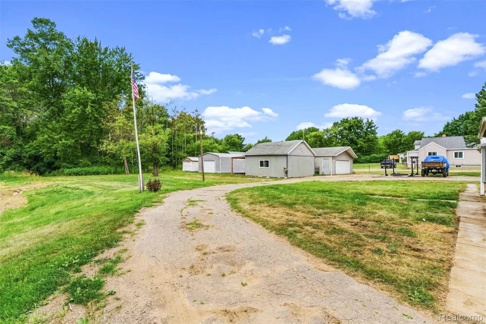 6163 State Road Richfield Township, MI 48423